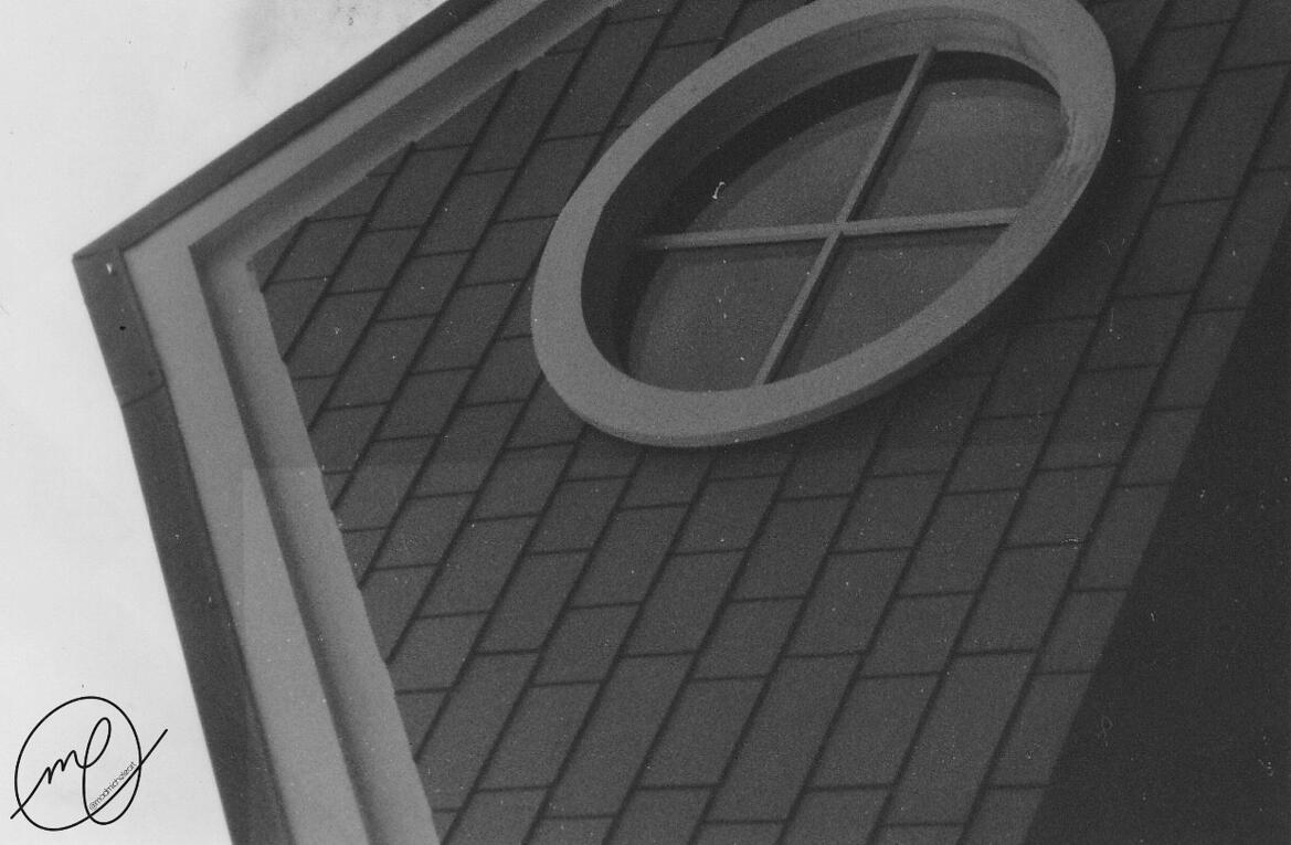 Abode, 2018. Minolta Maxxum QTsi, 35mm. (Test Strip)